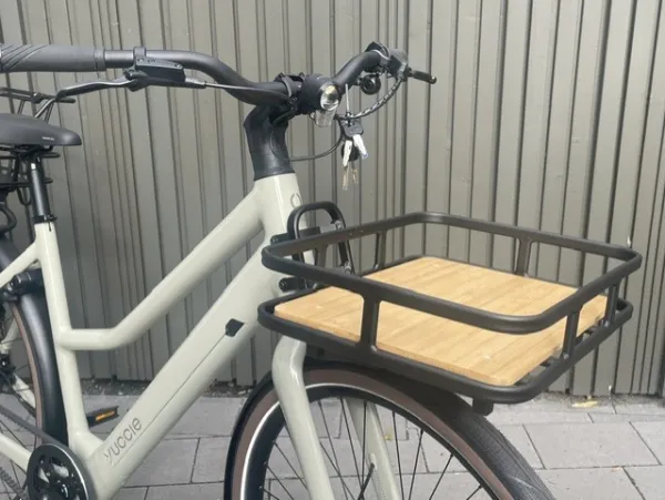 YUCCIE Junico Flow, 53 cm, jade, Bafang Heckmotor mit Zahnriemen, 360 Wh.