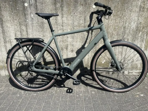 YUCCIE Junico Flow, dark sage , Bafang Heckmotor mit Zahnriemen, 360 Wh. YUCCIE Junico Flow, dark sage , Bafang Heckmotor mit Zahnriemen, 360 Wh.